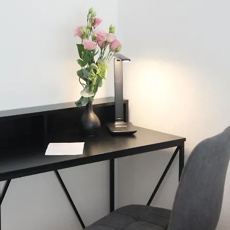 Dreamspace L Kingsize Bett + Free Coffee & Cookies * Darmstadt